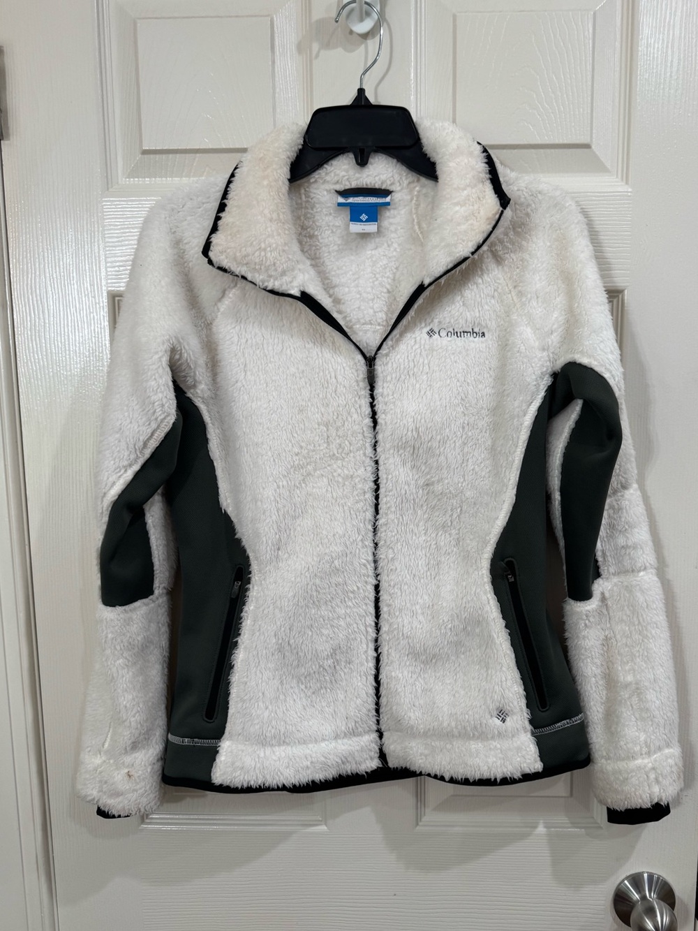 Columbia Women's White Sherpa Jacket with Grey Panels